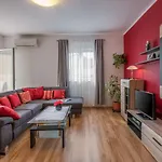 Bordeaux 29 * Ρόβινι