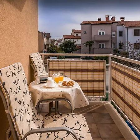 Apartment Bordeaux 29 *